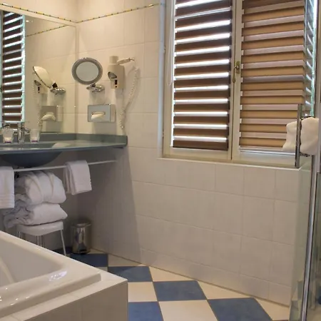 Les Pres D'ondine Hotel