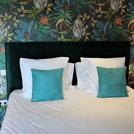 Hotel Les Pres D'ondine 3*