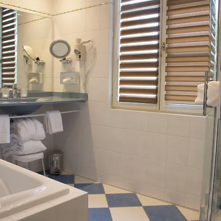 Les Pres D'ondine Hotel