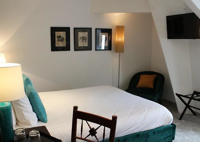 Hotel Les Pres D'ondine 3*