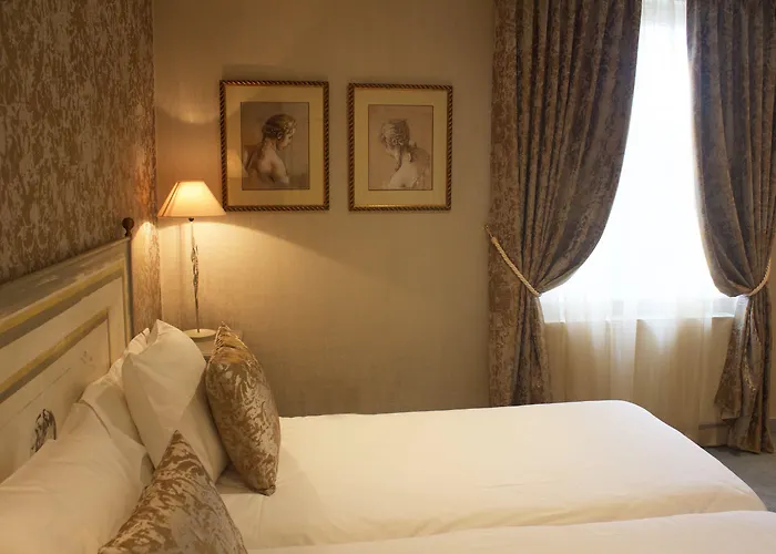 Hotel Les Pres D'ondine 3*