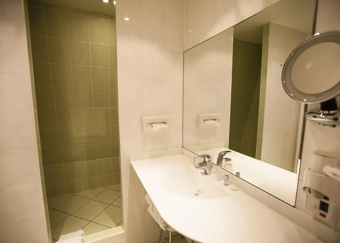 Hotel Les Pres D'ondine 3*