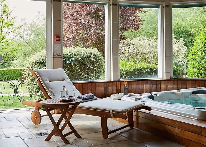 Hotel Les Pres D'ondine 3*